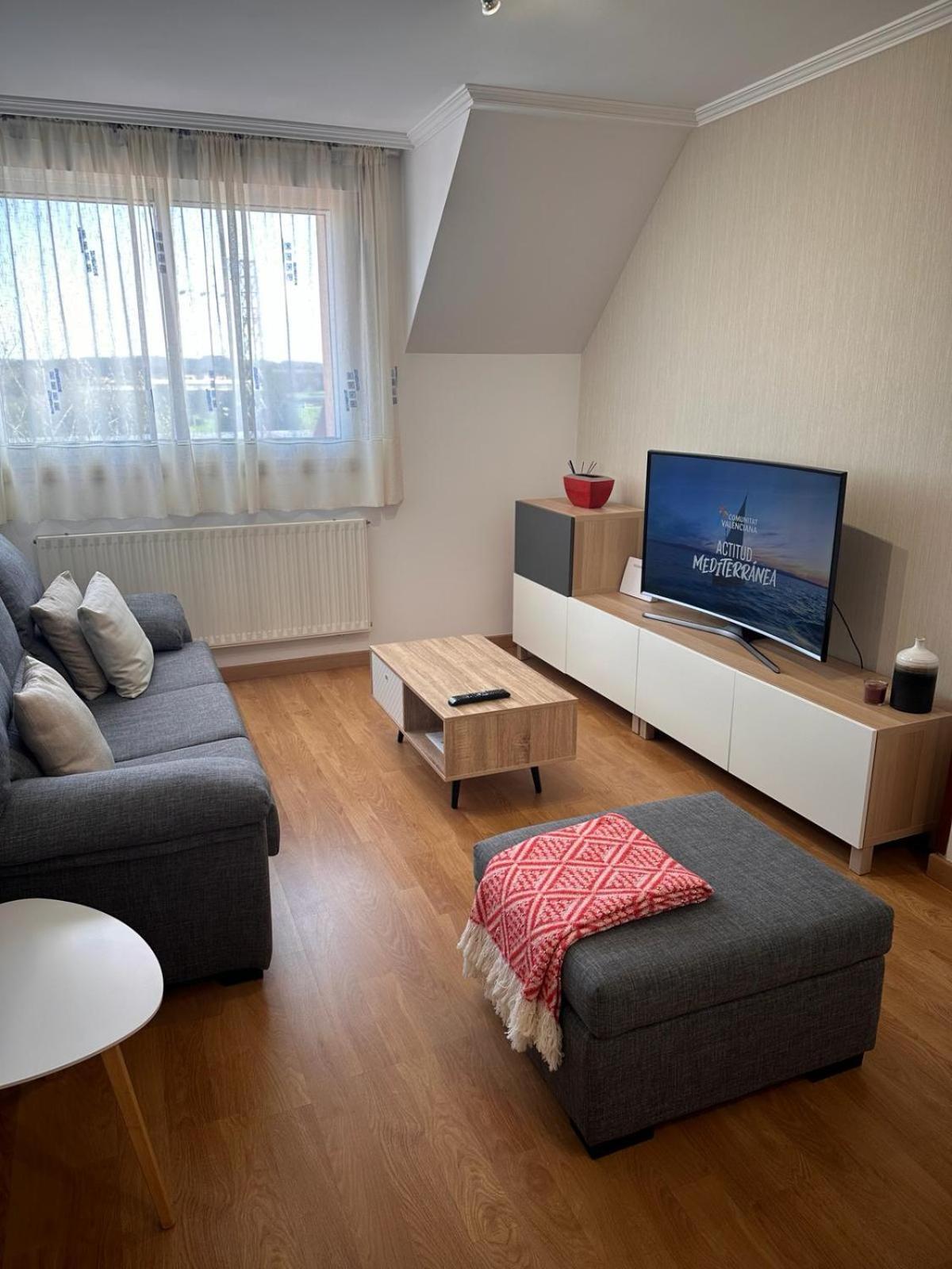 Апартаменти Piso Oroso No Camino Сіґуейро Екстер'єр фото